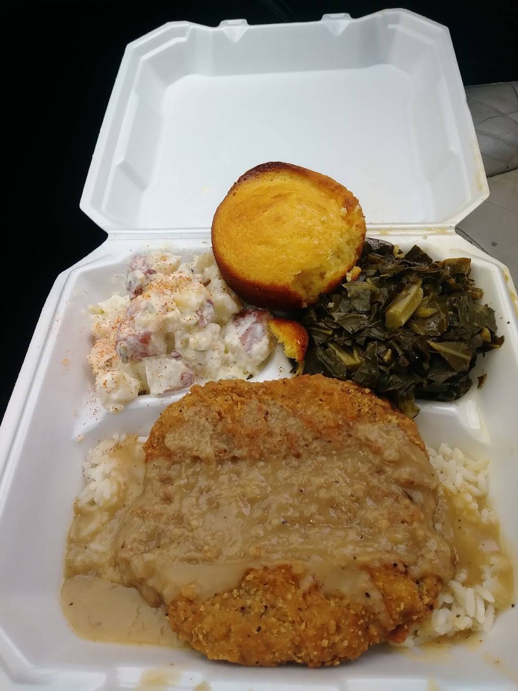 Rooster King Fried Chicken | restaurant | 216 NW Broad St E, Fairburn, GA 30213, USA | 7707743366 OR +1 770-774-3366