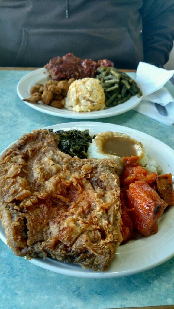 Windsor Cafeteria | restaurant | 12313 Largo Dr, Savannah, GA 31419, USA | 9129256103 OR +1 912-925-6103