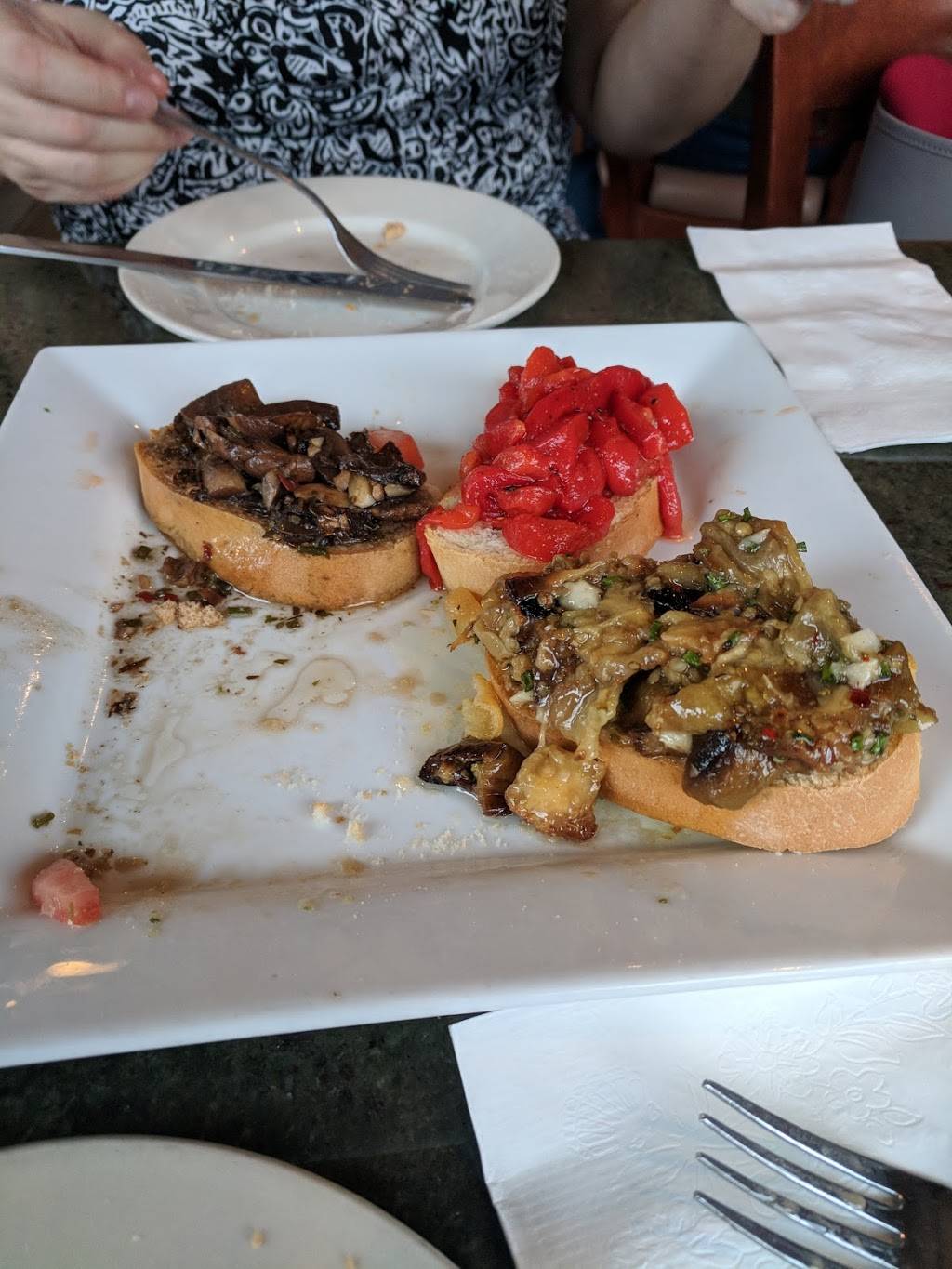 Atlantis Bistro | restaurant | 300 Flagler Ave A, New Smyrna Beach, FL 32169, USA | 3864284022 OR +1 386-428-4022