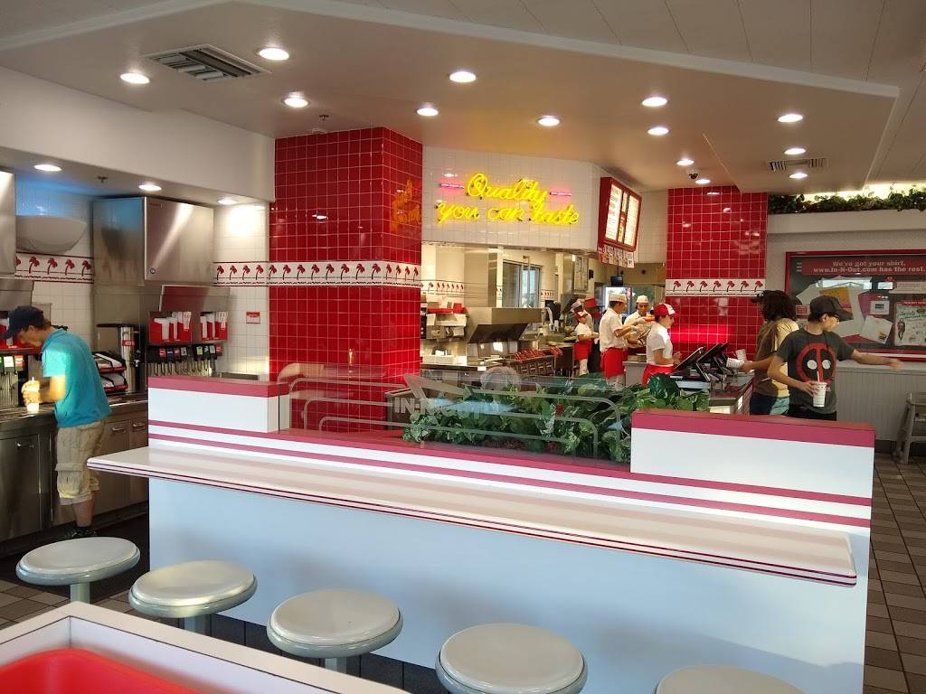 In-N-Out Burger | restaurant | 8180 N Cortaro Rd, Marana, AZ 85743, USA | 8007861000 OR +1 800-786-1000