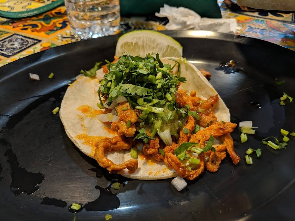 El Purepecha | restaurant | 315 N 12th St, Philadelphia, PA 19107, USA | 2157652369 OR +1 215-765-2369