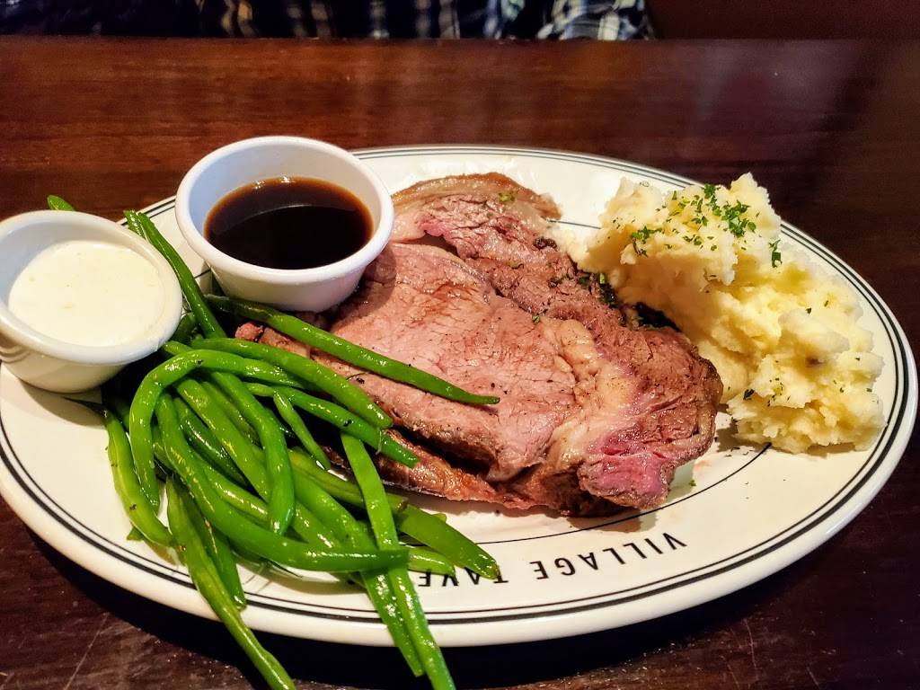 Village Tavern | meal takeaway | 101 Summit Blvd, Birmingham, AL 35243, USA | 2059701640 OR +1 205-970-1640