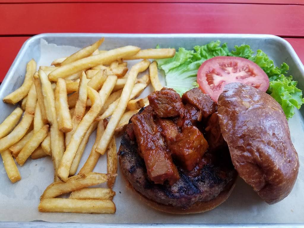 Lone Elm Taproom | restaurant | 14615 W 119th St, Olathe, KS 66062, USA | 9137645656 OR +1 913-764-5656