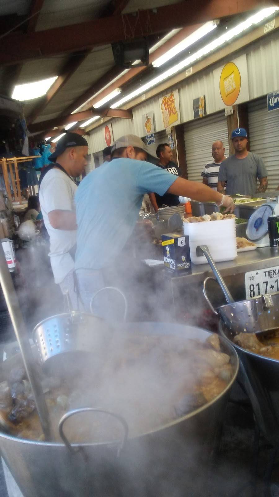 Tacos El Chilly Willy | restaurant | 8705 Airline Dr, Houston, TX 77037, USA | 3616529509 OR +1 361-652-9509