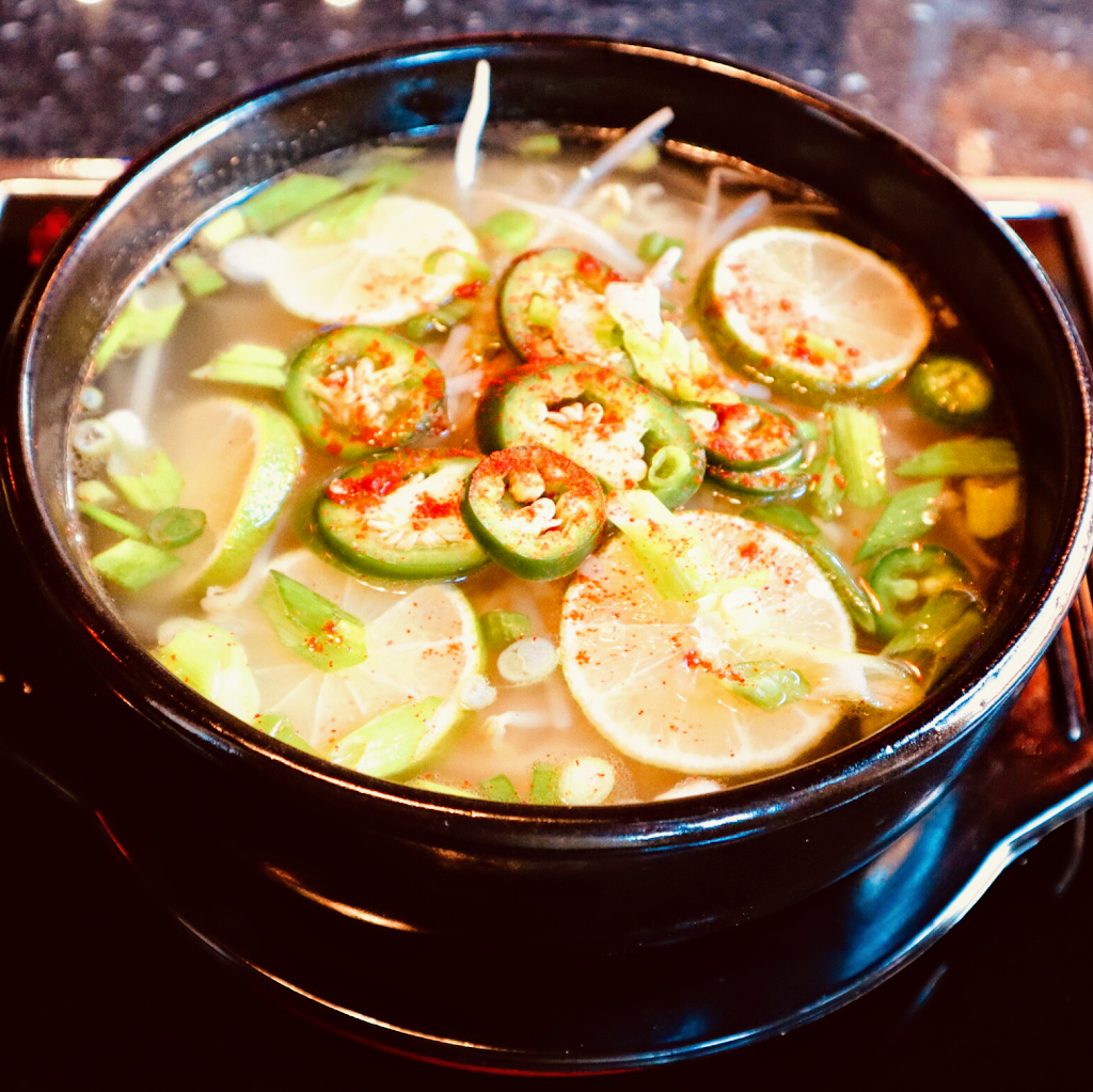 Nine Ting | restaurant | 926-928 Race St 1st Floor, Philadelphia, PA 19107, USA | 2152389996 OR +1 215-238-9996