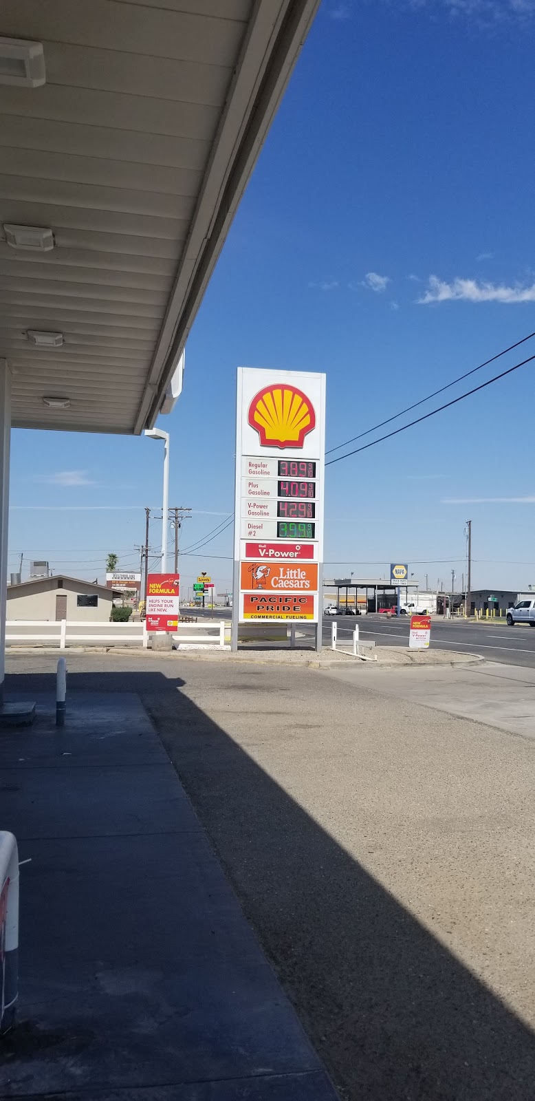 Shell | restaurant | 300 W Main St, Westmorland, CA 92281, USA | 7603510616 OR +1 760-351-0616