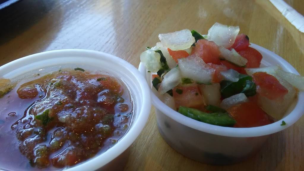 Taco Cabana | restaurant | 5866 N Mesa St, El Paso, TX 79912, USA | 9158339337 OR +1 915-833-9337