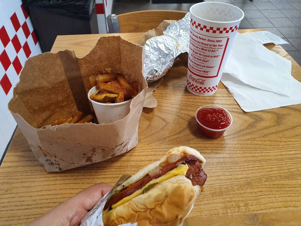 Five Guys | meal takeaway | 9457 S Dixie Hwy, Pinecrest, FL 33156, USA | 3056692115 OR +1 305-669-2115