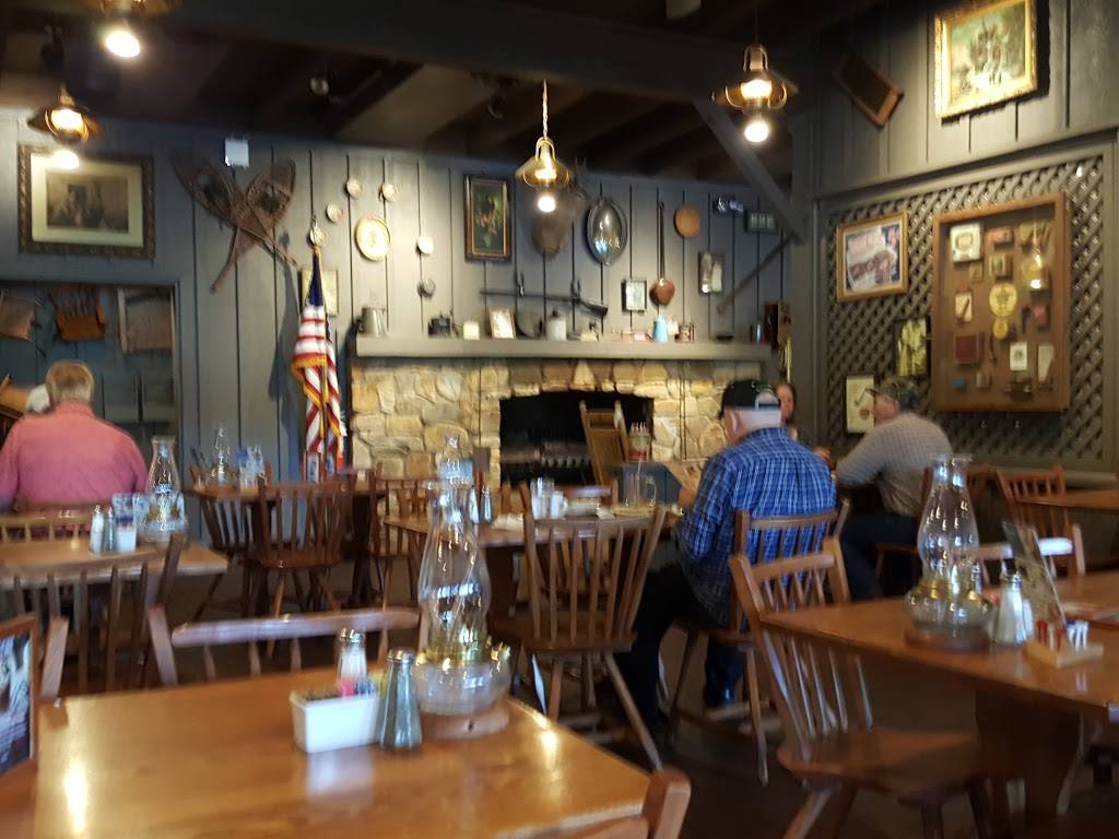 Cracker Barrel Old Country Store | restaurant | 5 Crowell Rd, Asheville, NC 28806, USA | 8286652221 OR +1 828-665-2221