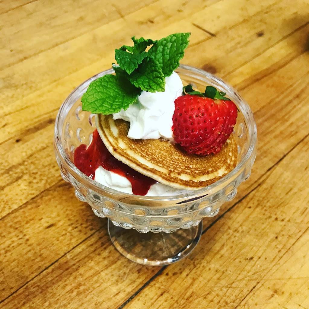 Toms Place | restaurant | 17107 US-51, De Soto, IL 62924, USA | 6188673033 OR +1 618-867-3033