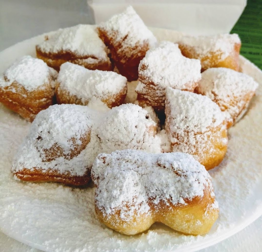 Davids New Orleans Style Cafe & Sno-Balls | restaurant | 13913 Panama City Beach Pkwy, Panama City Beach, FL 32407, USA | 8502361998 OR +1 850-236-1998