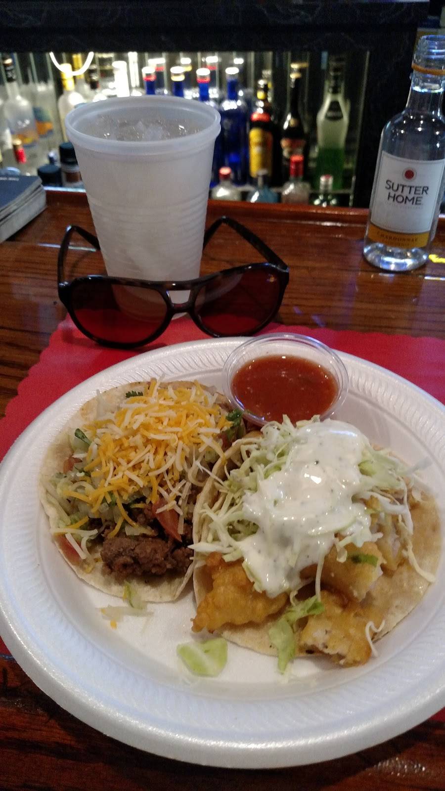 Clubhouse Grille & Spirits | restaurant | 2053 E Orangethorpe Ave, Placentia, CA 92870, USA | 7145287000 OR +1 714-528-7000