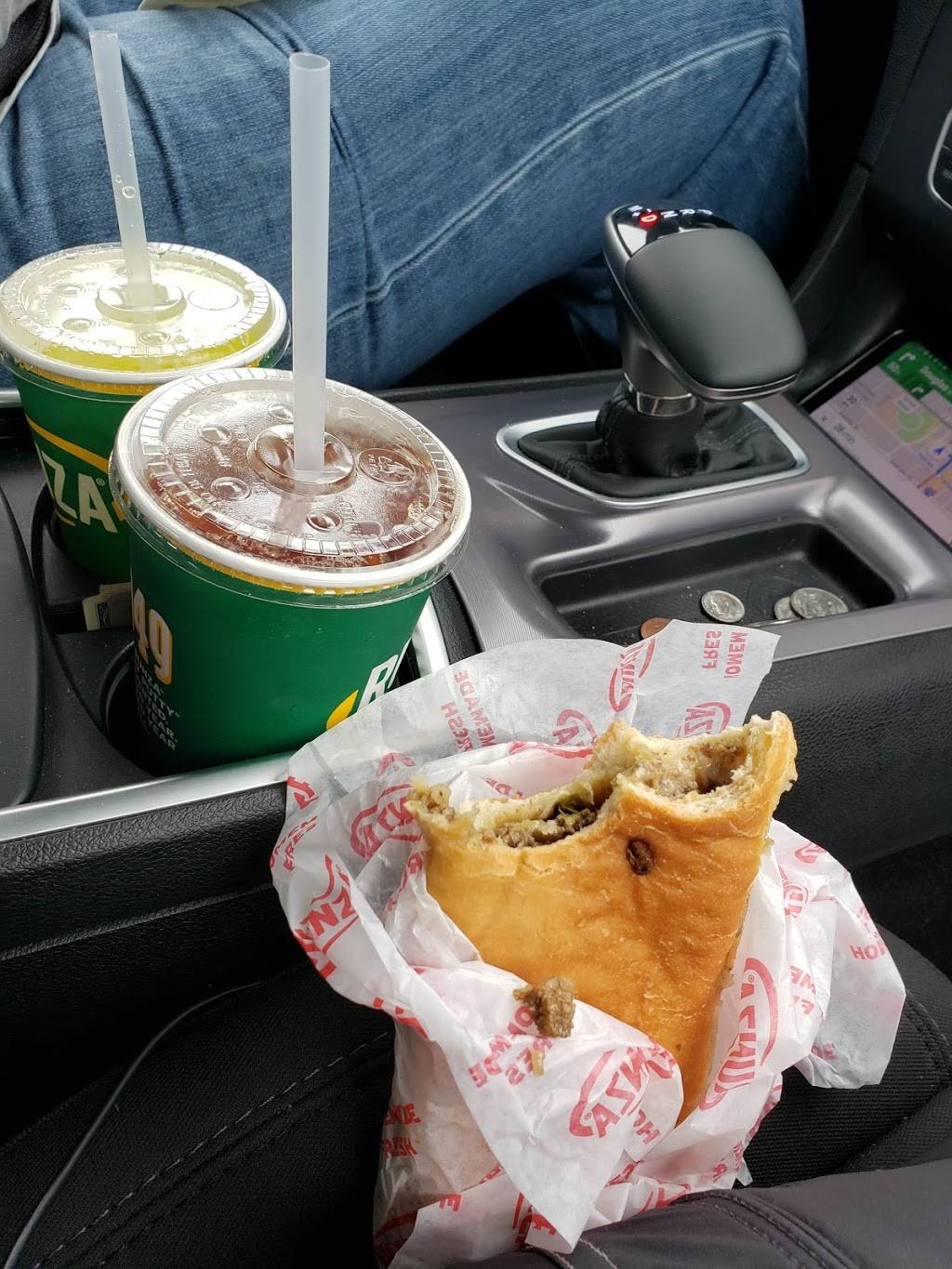 Runza Restaurant | restaurant | 2952 Farnam St, Omaha, NE 68131, USA | 4023468551 OR +1 402-346-8551