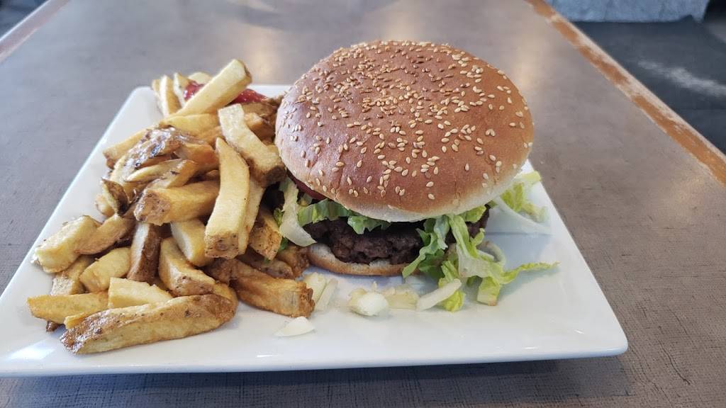 Pizza Des Hautes Plaines | restaurant | 760 Boulevard des Hautes-Plaines, Gatineau, QC J8Z 3N3, Canada | 8197729999 OR +1 819-772-9999