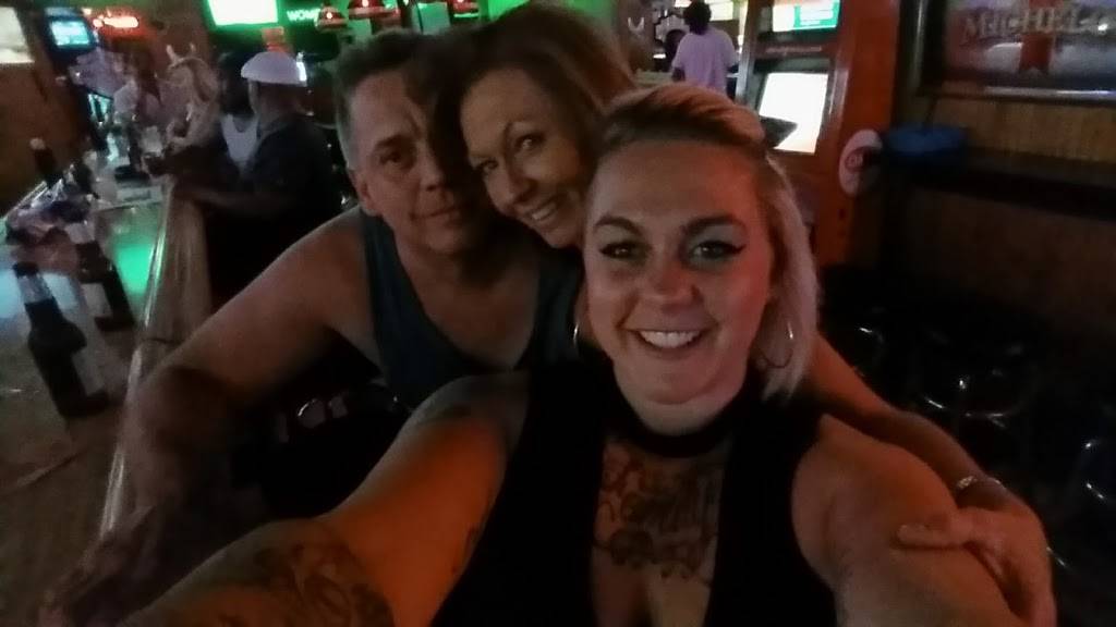 Dennys Blue Angel | restaurant | 3268 Belmont St, Bellaire, OH 43906, USA | 7406764810 OR +1 740-676-4810