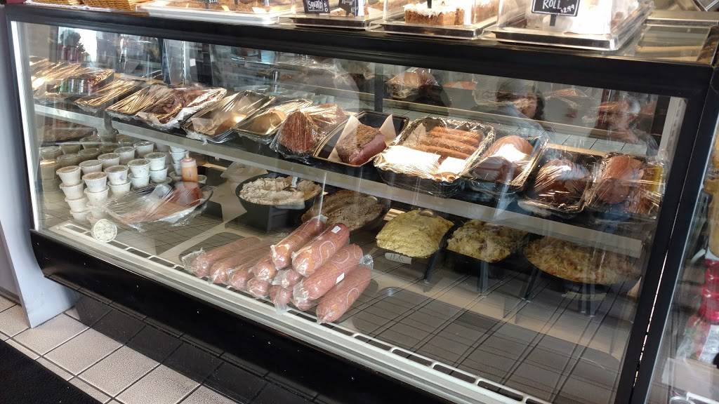 Benjis Deli | restaurant | 8683 N Port Washington Rd, Milwaukee, WI 53217, USA | 4142285130 OR +1 414-228-5130