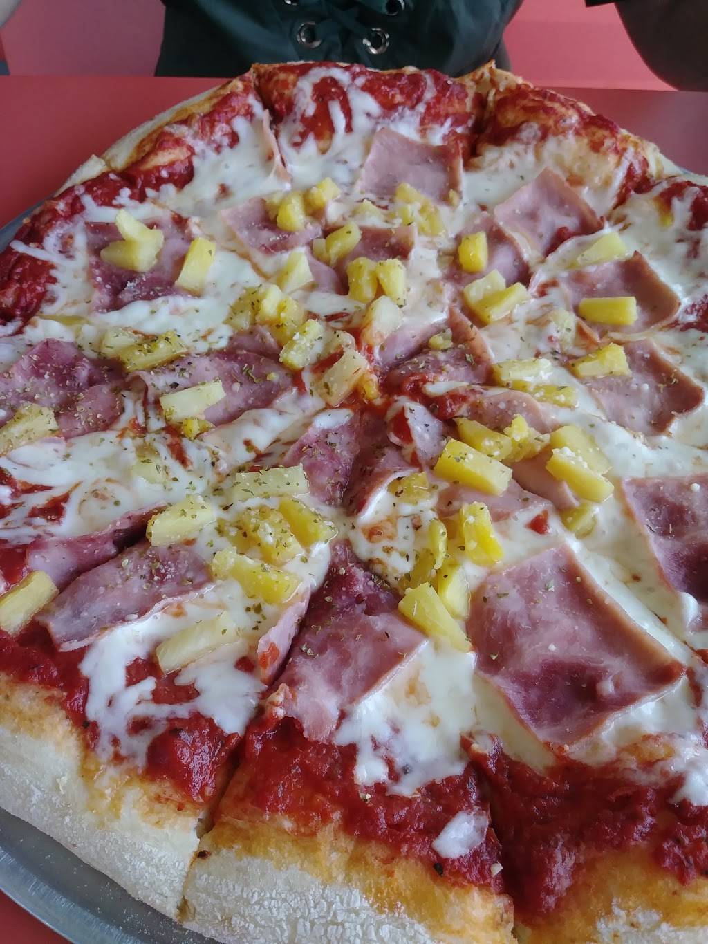 Pinocchios Pizza #1 | restaurant | 8400 a Church St, Gilroy, CA 95020, USA | 4088473464 OR +1 408-847-3464