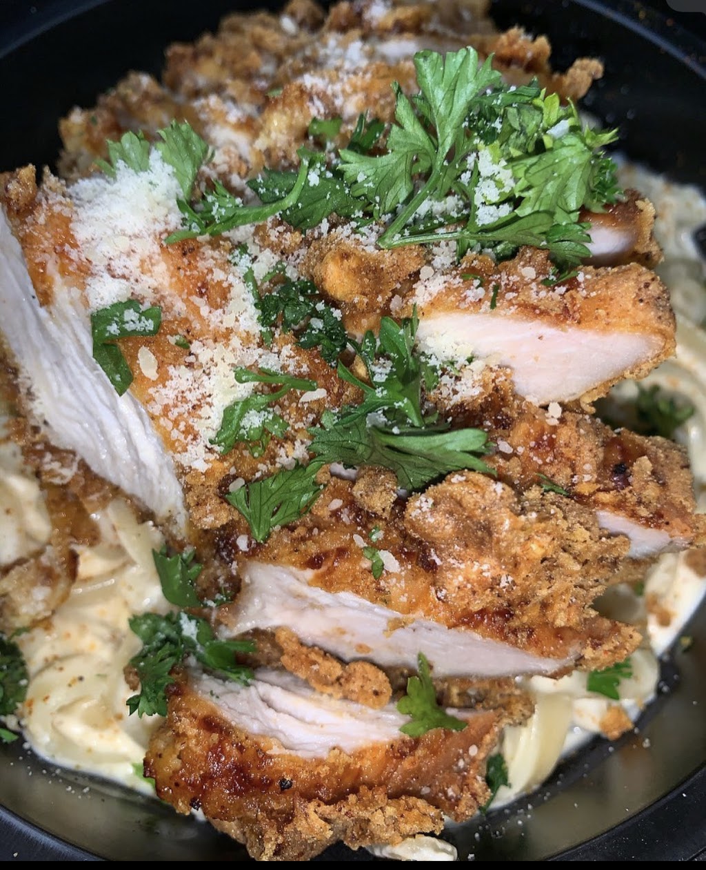 Twan Jones Fine Dining | restaurant | 4793 Turney Rd, Garfield Heights, OH 44125, USA | 2167549970 OR +1 216-754-9970