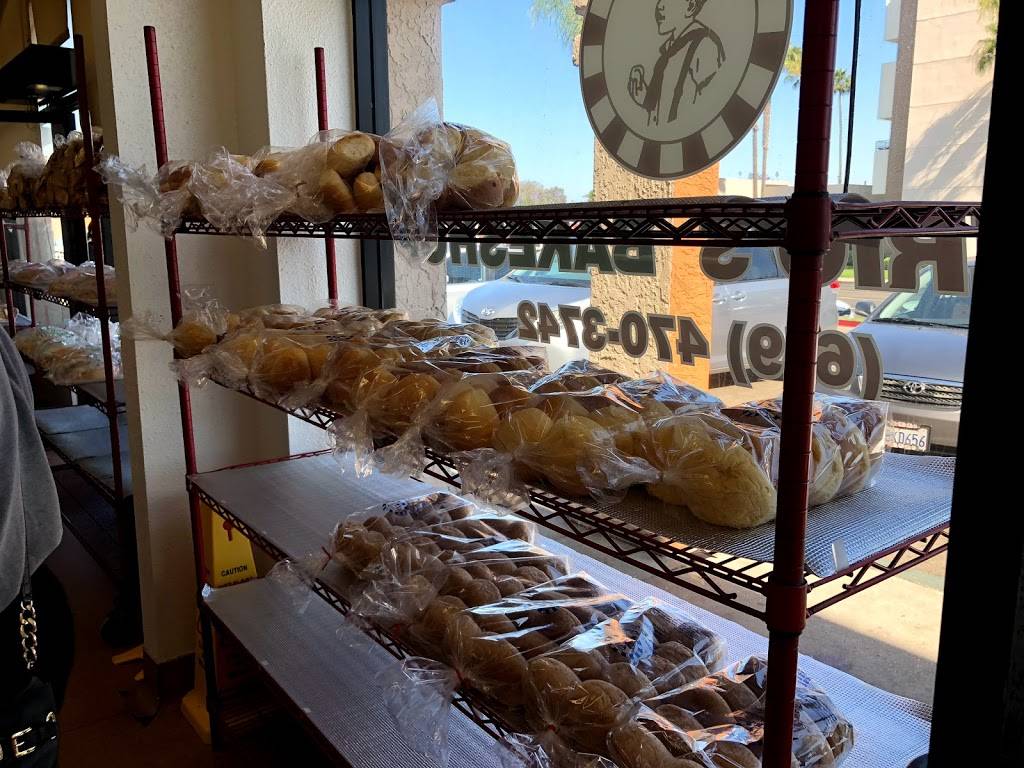 Valerios Bakeshop | restaurant | 2720 E Plaza Blvd, National City, CA 91950, USA | 6194703742 OR +1 619-470-3742