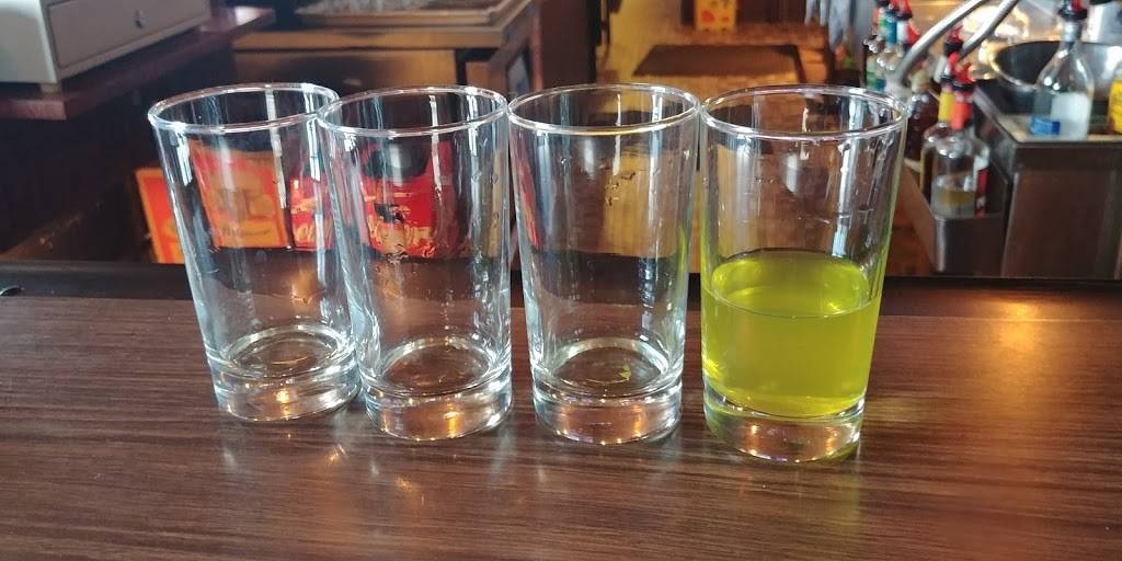 Sportys Bar | restaurant | 6 S Beechtree St, Grand Haven, MI 49417, USA | 6168465302 OR +1 616-846-5302