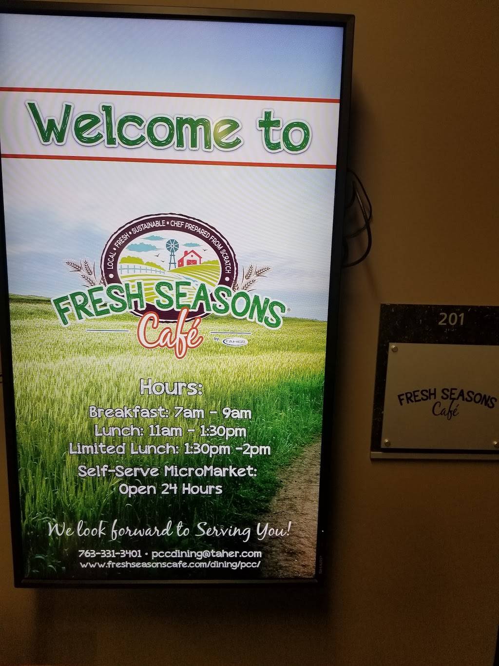 Fresh Seasons Cafe | restaurant | Plymouth, MN 55441, USA | 7633313401 OR +1 763-331-3401