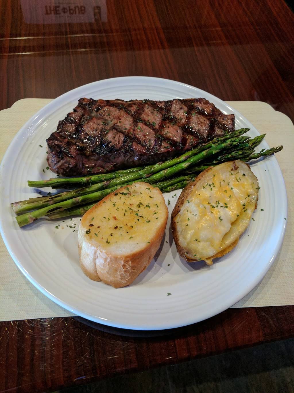 Ashburn Pub | restaurant | 44110 Ashburn Village Blvd Suite 196, Ashburn, VA 20147, USA | 7037240755 OR +1 703-724-0755