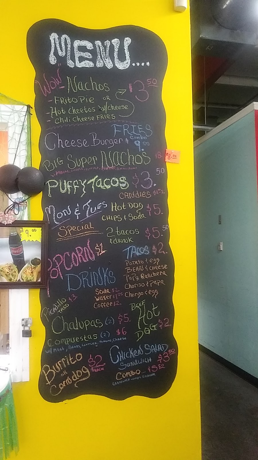 Snack Shack | restaurant | 1131 SE Military Dr, San Antonio, TX 78214, USA | 2108279275 OR +1 210-827-9275