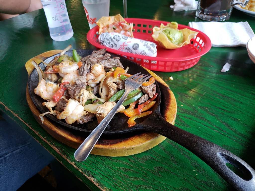 Comicx | restaurant | Blvd. Agua Caliente 10387, Neidhart, 22020 Tijuana, B.C., Mexico | 016646817093 OR +52 664 681 7093