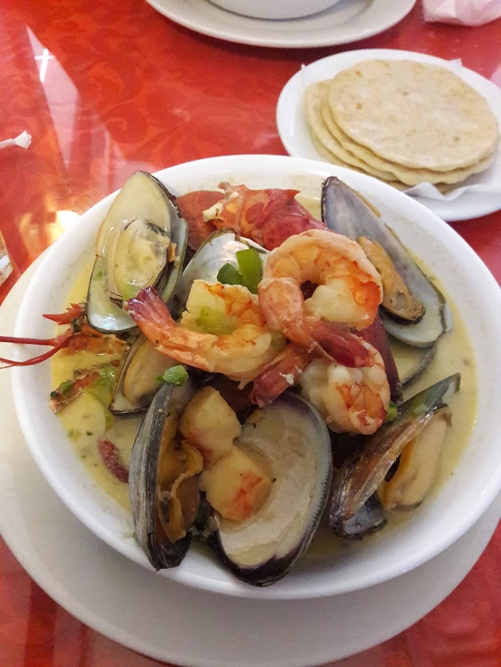 El Apretador | restaurant | 1531 Brentwood Rd, Bay Shore, NY 11706, USA | 6316669390 OR +1 631-666-9390