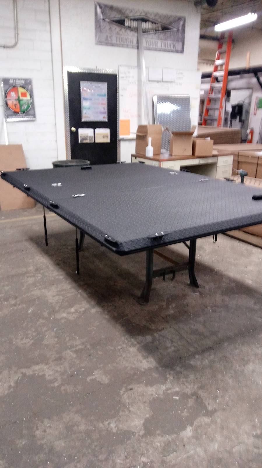 Hogs Galore | restaurant | 330 Enterprise Dr, Philipsburg, PA 16866, USA | 8143427060 OR +1 814-342-7060