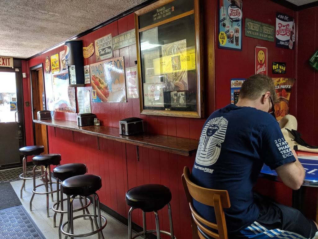 Memos Hot Dogs | restaurant | 1447 W 18th St, Chicago, IL 60608, USA | 3127336373 OR +1 312-733-6373