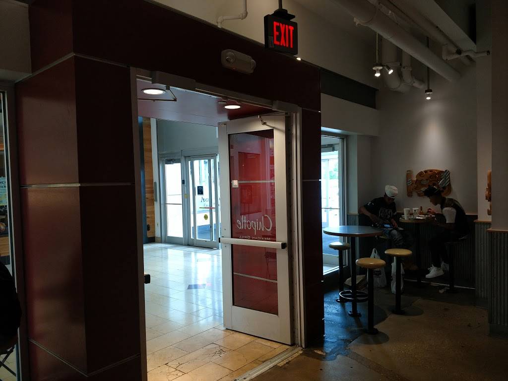 Chipotle Mexican Grill | restaurant | 2002 Annapolis Mall Spc 185, Annapolis, MD 21401, USA | 4108971925 OR +1 410-897-1925