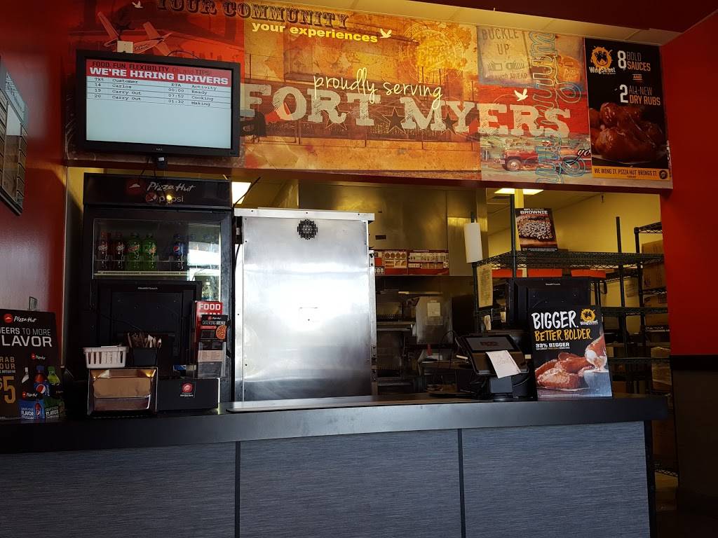 Pizza Hut | meal takeaway | 11841 Palm Beach Blvd Suite 116, Fort Myers, FL 33905, USA | 2396940374 OR +1 239-694-0374