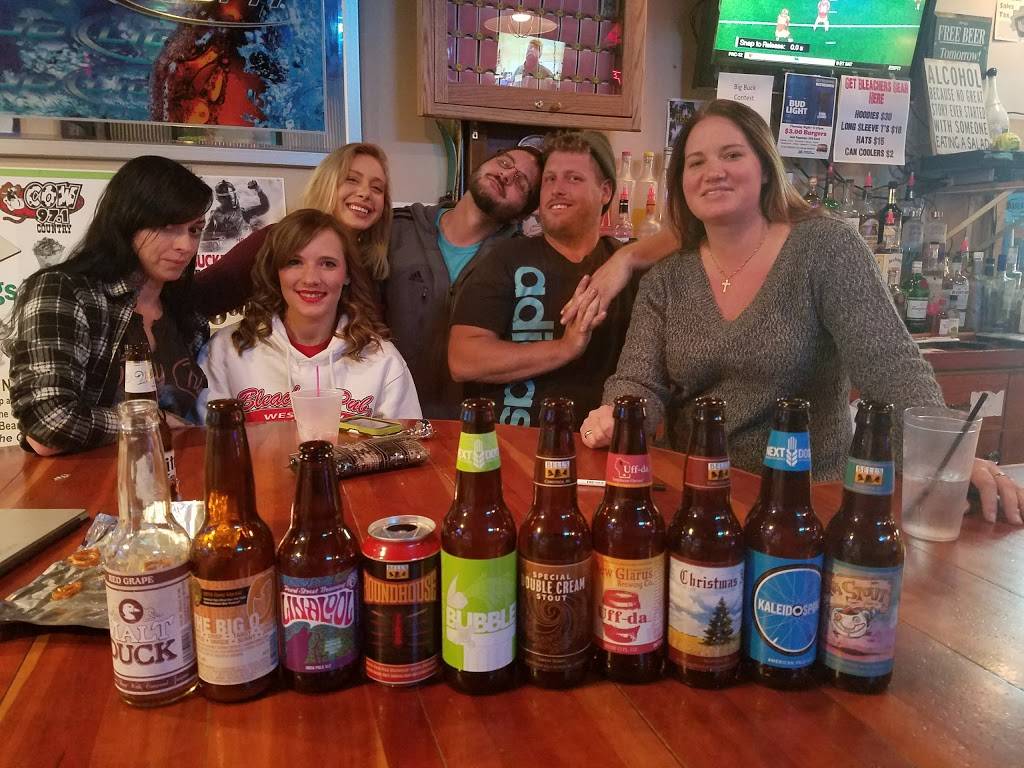 Bleachers Pub | restaurant | 105 W State St, Westby, WI 54667, USA | 6086343314 OR +1 608-634-3314
