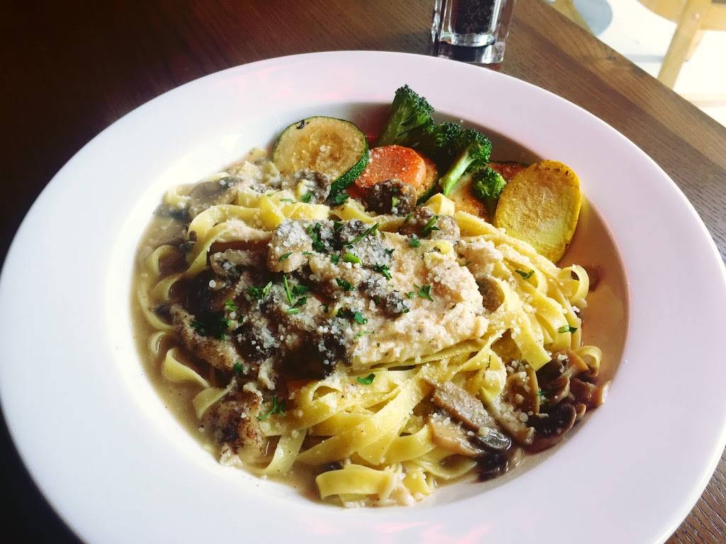 Little Italy Deli & Trattoria | restaurant | 13850 Braddock Rd E, Centreville, VA 20121, USA | 7038303354 OR +1 703-830-3354