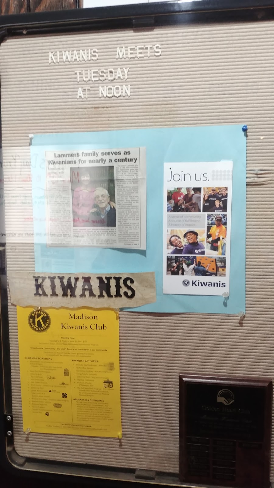 Nickys | restaurant | 1407 NW 2nd St, Madison, SD 57042, USA | 6052563791 OR +1 605-256-3791