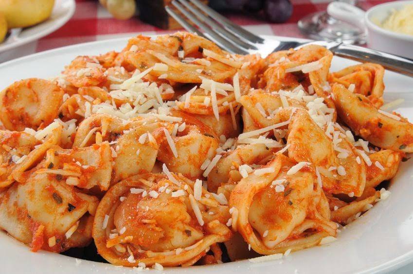 Castellos | restaurant | 2775 N Westwood Blvd, Poplar Bluff, MO 63901, USA | 5737129010 OR +1 573-712-9010