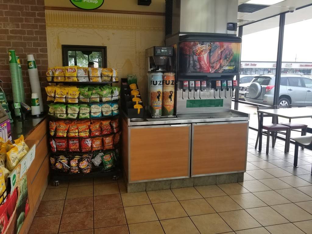 Subway Restaurants | restaurant | 10904 Scarsdale Blvd Suite 180 Scarsdale Village SC, Houston, TX 77089, USA | 2814847223 OR +1 281-484-7223