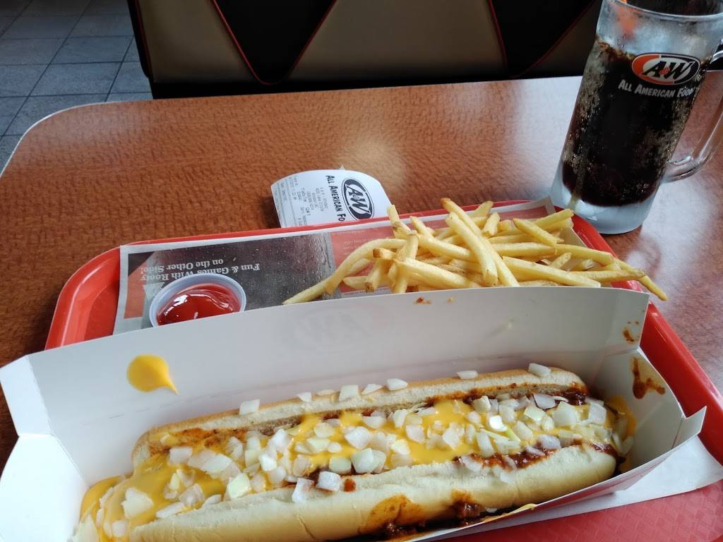 A&W Restaurant | restaurant | 4505 Lake Cir, Windsor, WI 53598, USA | 6088464314 OR +1 608-846-4314