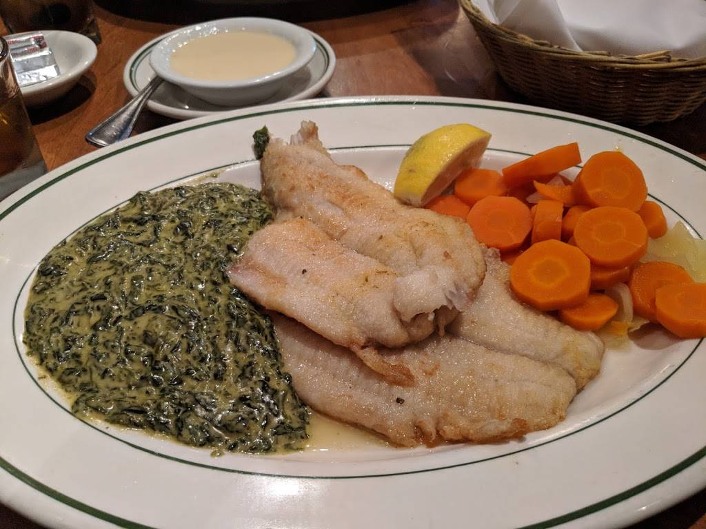 Izzys | restaurant | 3345 Steiner St, San Francisco, CA 94123, USA | 4155630487 OR +1 415-563-0487