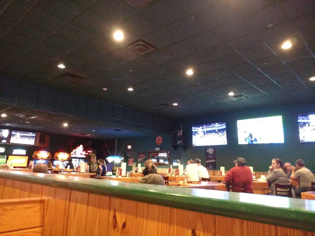 Gators Dockside Eustis | restaurant | 15241 US-441, Eustis, FL 32726, USA | 3523571255 OR +1 352-357-1255