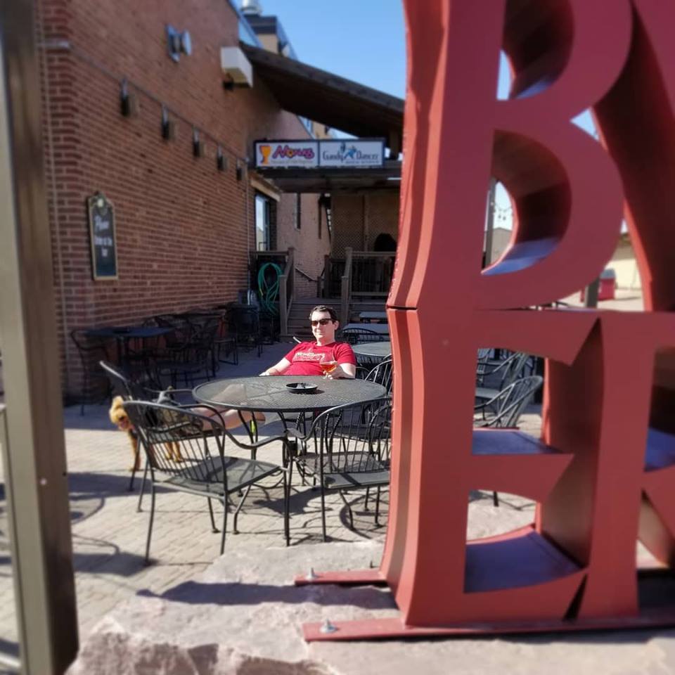 Monk’s Ale House | restaurant | 420 E 8th St, Sioux Falls, SD 57103, USA | 6053382328 OR +1 605-338-2328