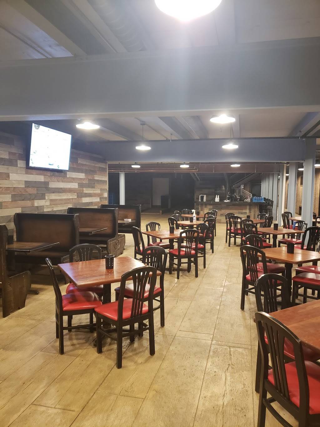 The Shipyards | restaurant | 500 Shipyard Way, Lorain, OH 44052, USA | 4402308481 OR +1 440-230-8481