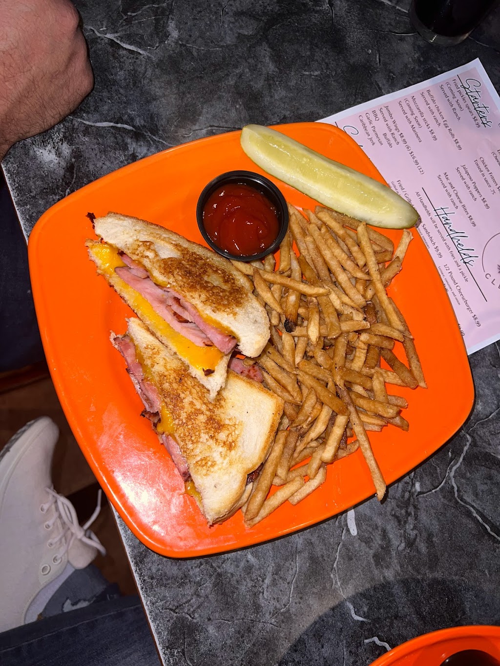 CLEOHs Bar And Grill | restaurant | 22115 Brookpark Rd, Fairview Park, OH 44126, USA | 4407347075 OR +1 440-734-7075