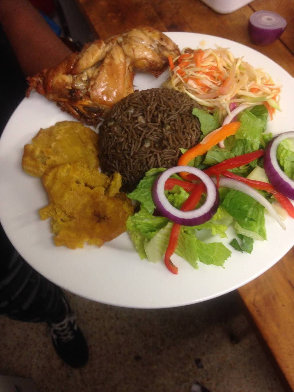 Restaurant Vision Éclair | restaurant | 337 Montgomery St, Vanier, ON K1L 7X1, Canada | 6134401006 OR +1 613-440-1006