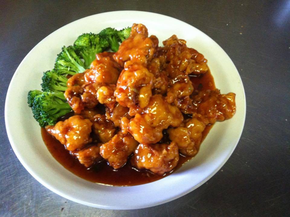 Main Moon Chinese Restaurant | restaurant | 607 W Liberty St, Hubbard, OH 44425, USA | 3305348880 OR +1 330-534-8880