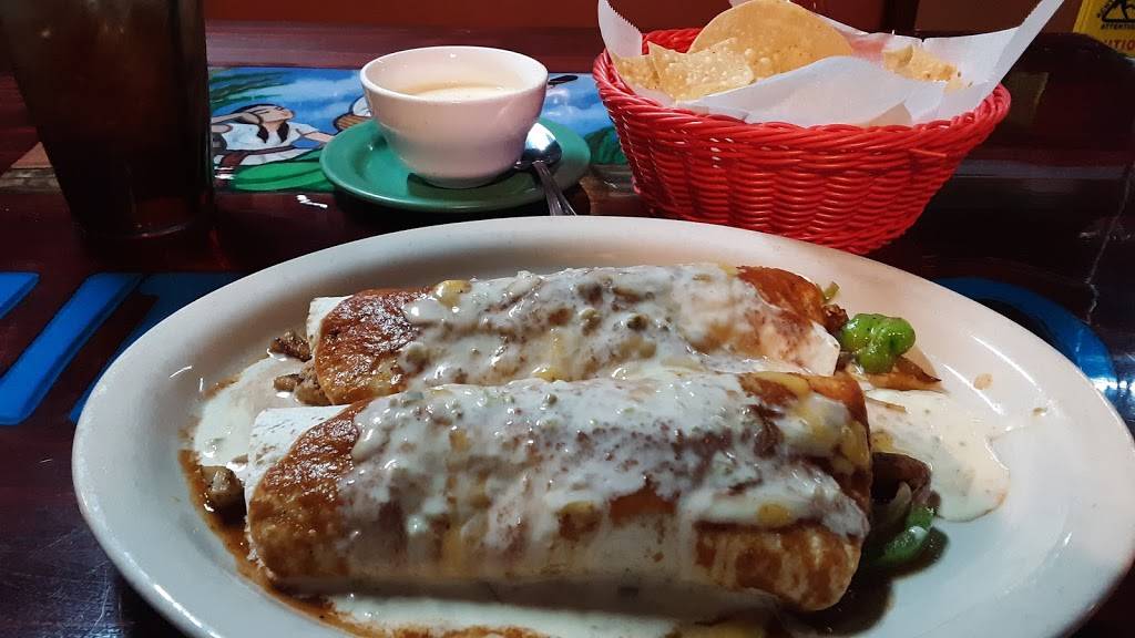 Cielito Lindo Mexican Grill | restaurant | 25375 LA-1, Plaquemine, LA 70764, USA | 2256598850 OR +1 225-659-8850