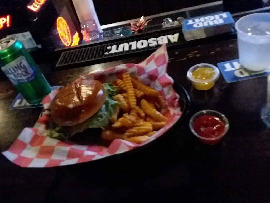 Southern Billiards and Burgers | restaurant | 200 Lanier Dr, Statesboro, GA 30458, USA | 9122259887 OR +1 912-225-9887