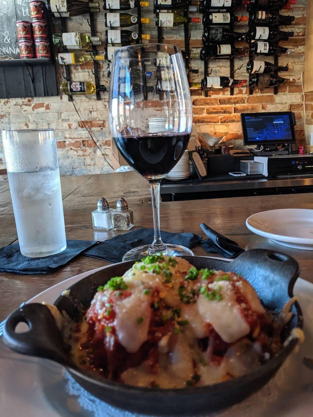 Crush Wine Bar | restaurant | 145 Columbus Ave, Sandusky, OH 44870, USA | 4195029463 OR +1 419-502-9463