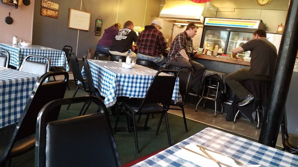 Lindas Cafe | restaurant | 178 Union St, North Adams, MA 01247, USA | 4136638003 OR +1 413-663-8003